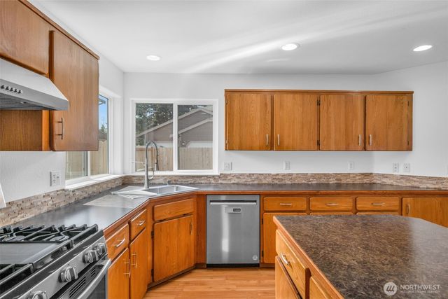 13308 108th Avenue E, Puyallup, WA 98374