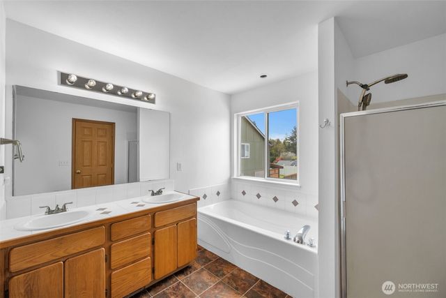 13308 108th Avenue E, Puyallup, WA 98374