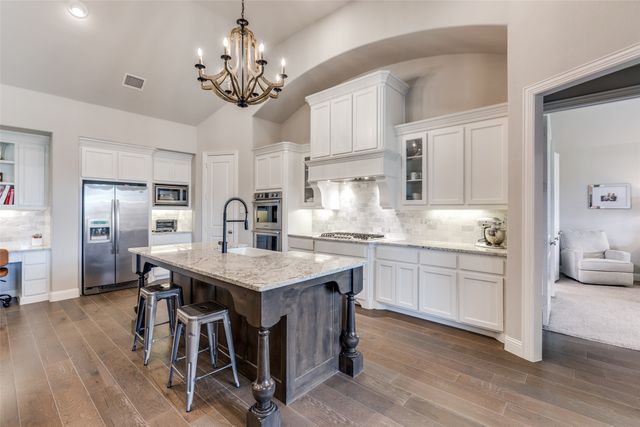 8013 Three Forks Trail, Mckinney, TX 75071