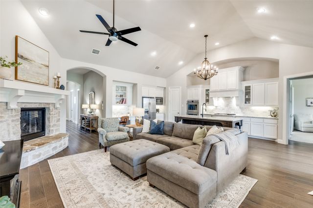 8013 Three Forks Trail, Mckinney, TX 75071