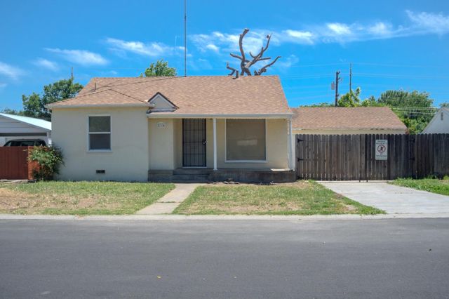 214 Ferguson Ave, Modesto, CA 95354