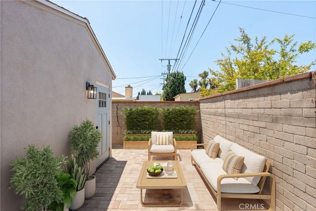 8017 Airlane Avenue, Westchester, CA 90045
