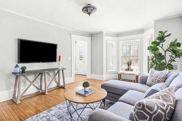 53 Lake Street, Winchester, MA 01890