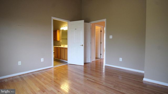 20433 DONCASTER TER, Sterling, VA 20165