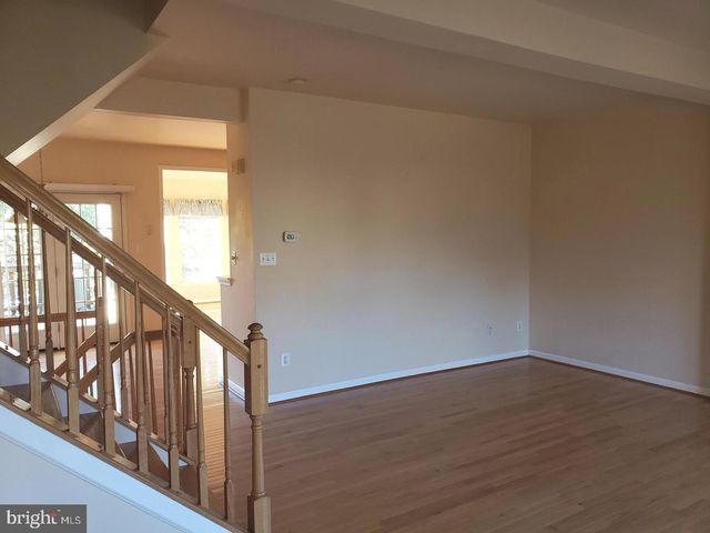 20433 DONCASTER TER, Sterling, VA 20165