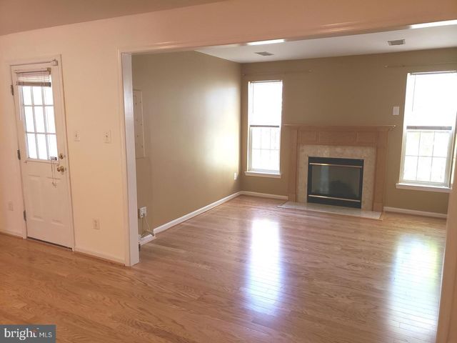 20433 DONCASTER TER, Sterling, VA 20165