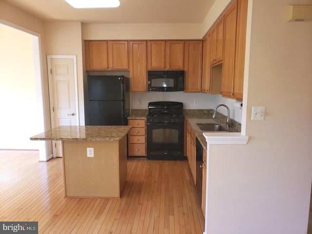 20433 DONCASTER TER, Sterling, VA 20165