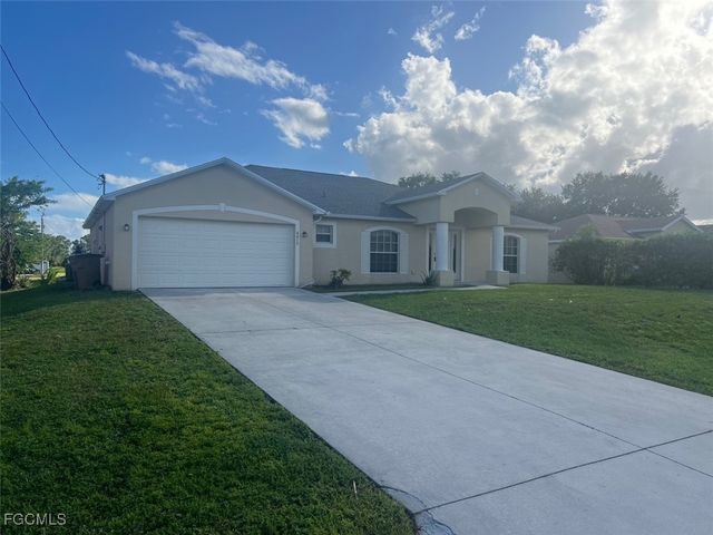4015 6th ST SW, Lehigh Acres, FL 33976
