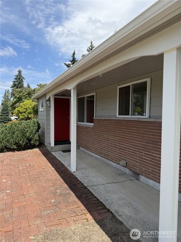 2305 126TH Avenue Ct E, Edgewood, WA 98372