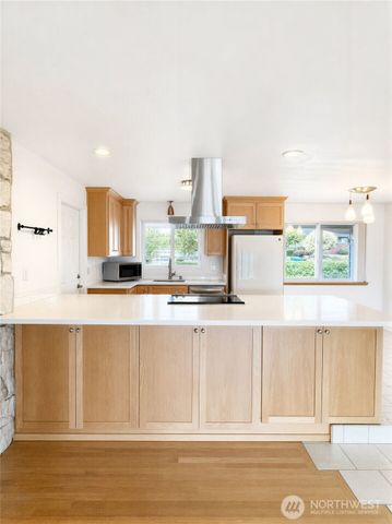 2305 126TH Avenue Ct E, Edgewood, WA 98372