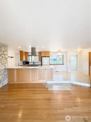 2305 126TH Avenue Ct E, Edgewood, WA 98372