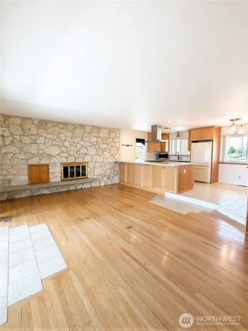 2305 126TH Avenue Ct E, Edgewood, WA 98372