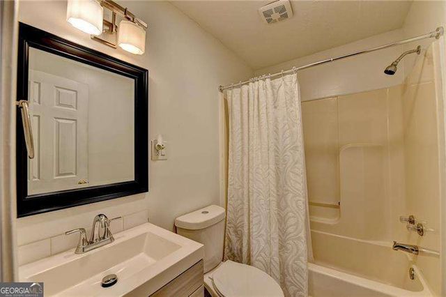 2066 PINNACLE POINTE Drive, Norcross, GA 30071