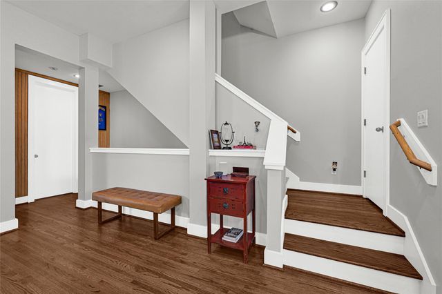 1107 W 21st Street B, Houston, TX 77008