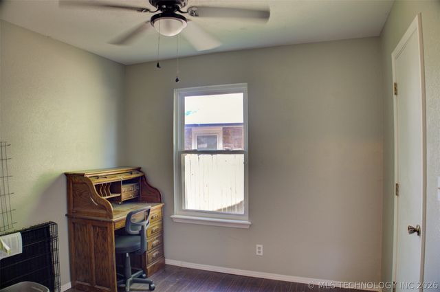 1302 E 140th Place, Glenpool, OK 74033