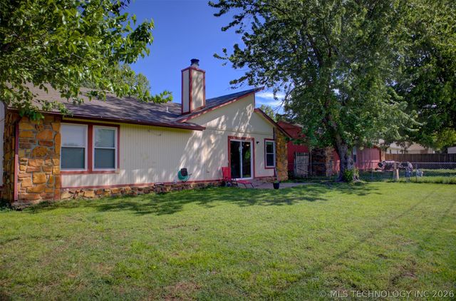 1302 E 140th Place, Glenpool, OK 74033