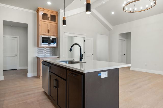 14404 Kenosha Avenue, Lubbock, TX 79423