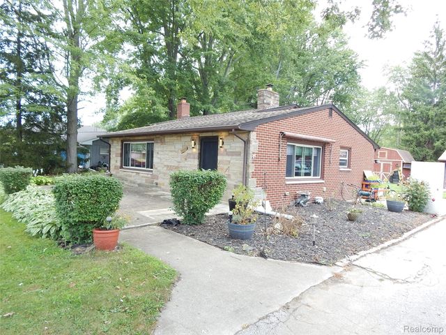 4006 N River Road Road, Fort Gratiot Charter Township, MI 48059