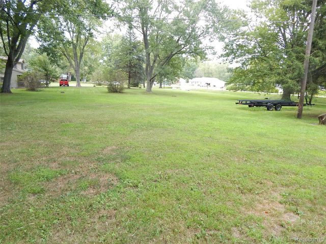 4006 N River Road Road, Fort Gratiot Charter Township, MI 48059