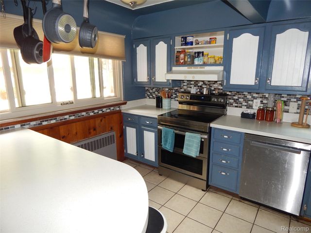 4006 N River Road Road, Fort Gratiot Charter Township, MI 48059
