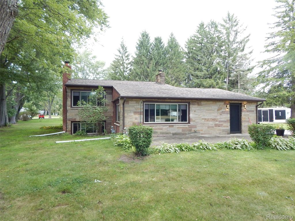 4006 N River Road Road, Fort Gratiot Charter Township, MI 48059