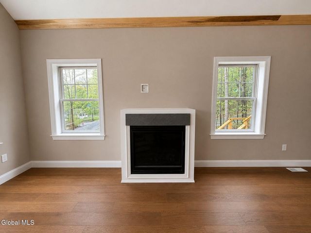 6 Middle Road, Lake George, NY 12845