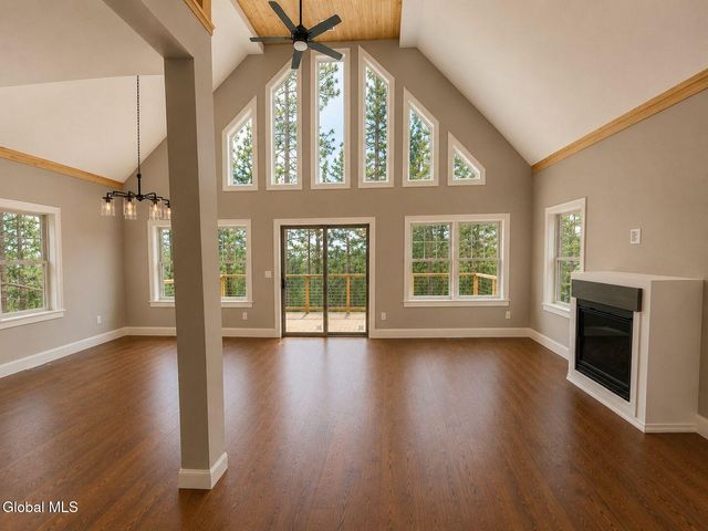 6 Middle Road, Lake George, NY 12845