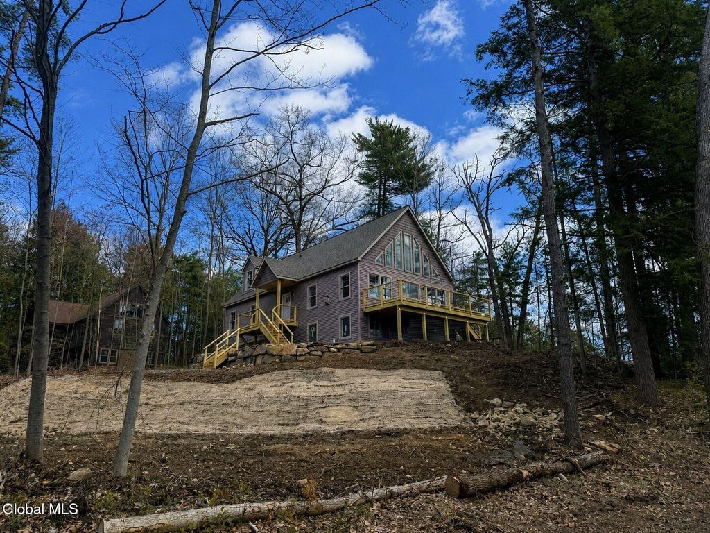 6 Middle Road, Lake George, NY 12845