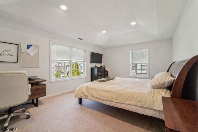 123 Levinberg Ln, Wayne Twp., NJ 07470