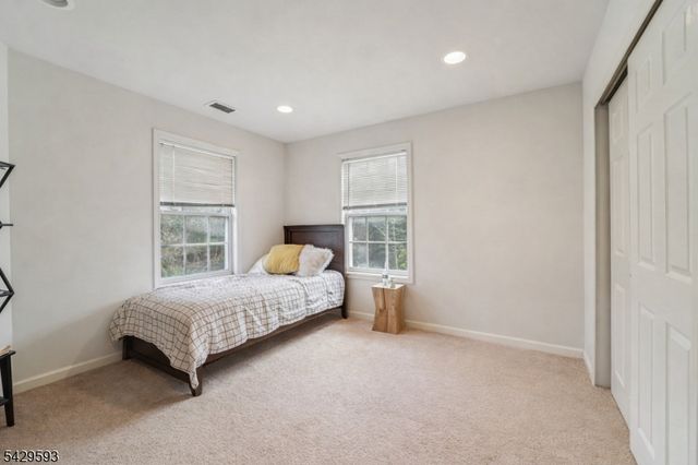 123 Levinberg Ln, Wayne Twp., NJ 07470