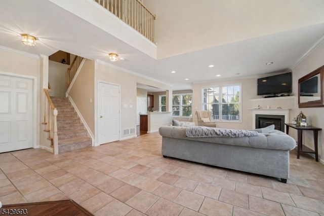 123 Levinberg Ln, Wayne Twp., NJ 07470