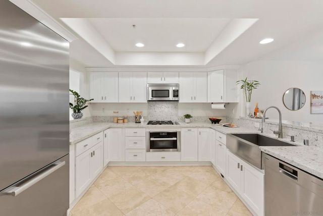 7520 Draper Ave 3, La Jolla, CA 92037