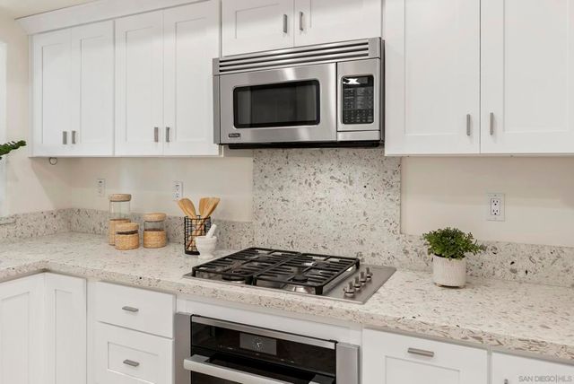 7520 Draper Ave 3, La Jolla, CA 92037