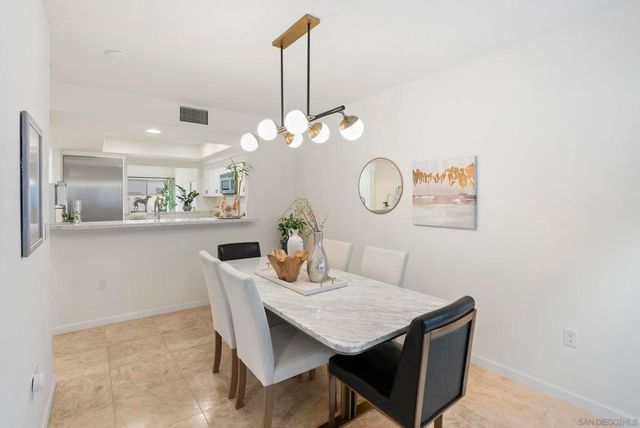 7520 Draper Ave 3, La Jolla, CA 92037