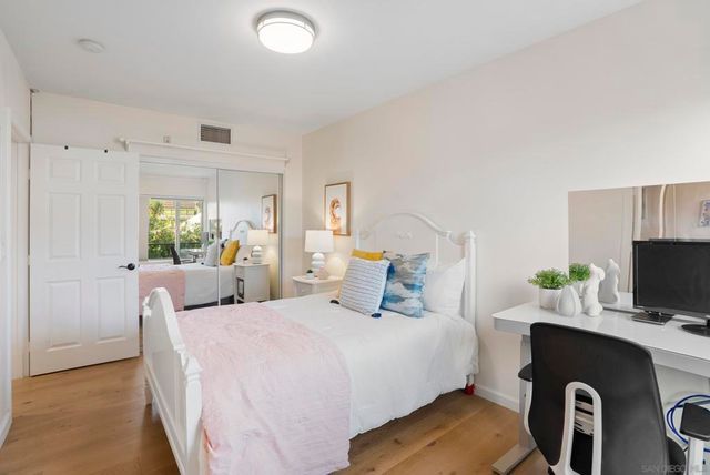 7520 Draper Ave 3, La Jolla, CA 92037