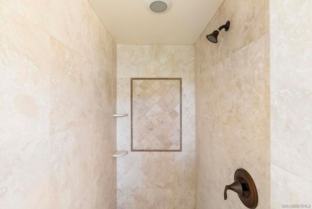 7520 Draper Ave 3, La Jolla, CA 92037