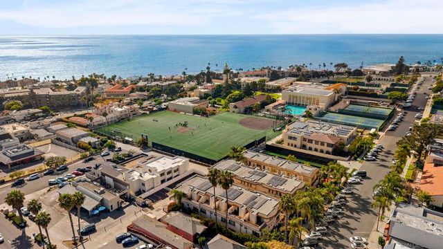 7520 Draper Ave 3, La Jolla, CA 92037
