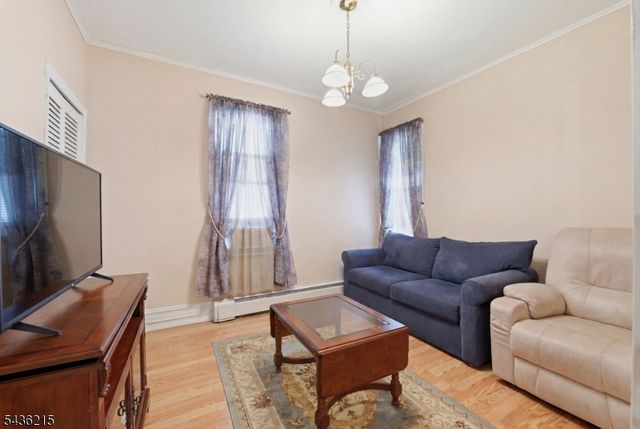 31 Division Ave, Belleville Twp., NJ 07109