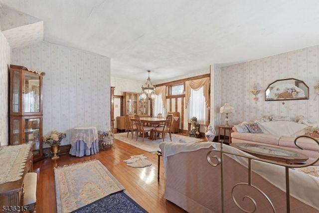 31 Division Ave, Belleville Twp., NJ 07109