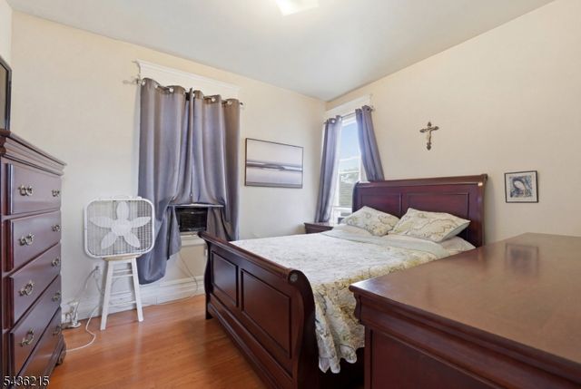 31 Division Ave, Belleville Twp., NJ 07109