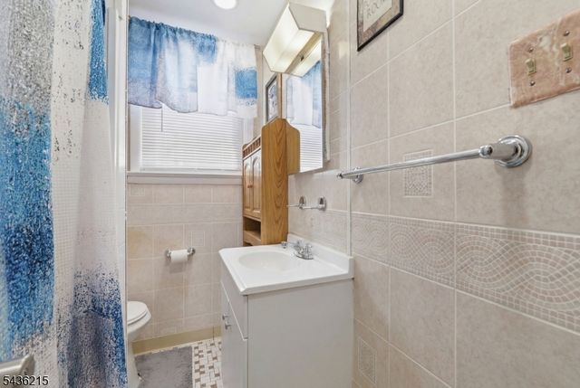 31 Division Ave, Belleville Twp., NJ 07109