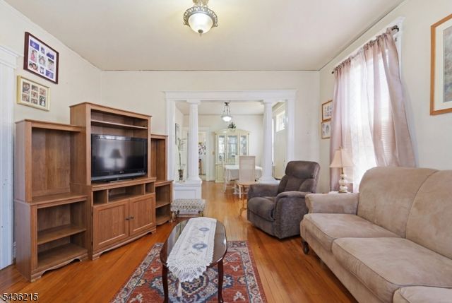 31 Division Ave, Belleville Twp., NJ 07109