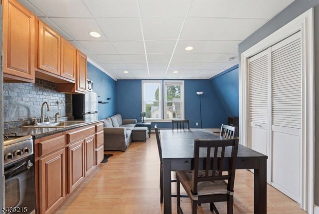 31 Division Ave, Belleville Twp., NJ 07109