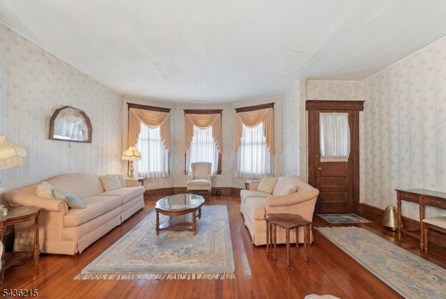 31 Division Ave, Belleville Twp., NJ 07109