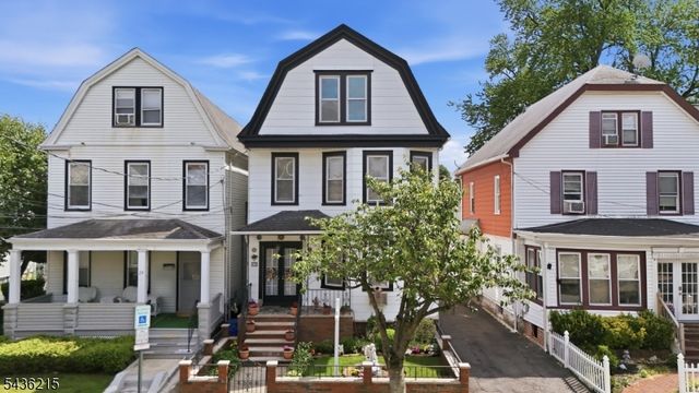 31 Division Ave, Belleville Twp., NJ 07109