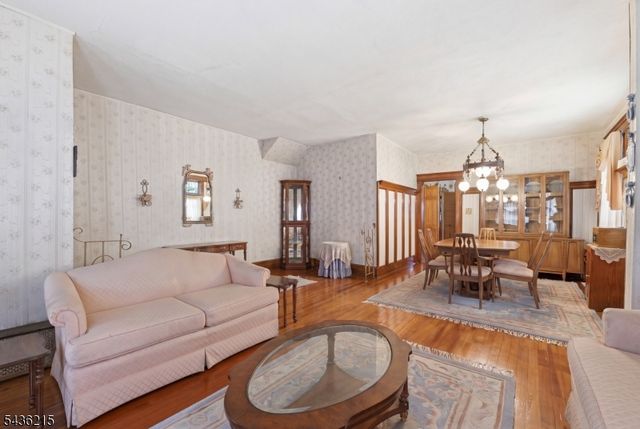31 Division Ave, Belleville Twp., NJ 07109