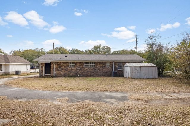 469 Stillwell Boulevard, Crestview, FL 32539