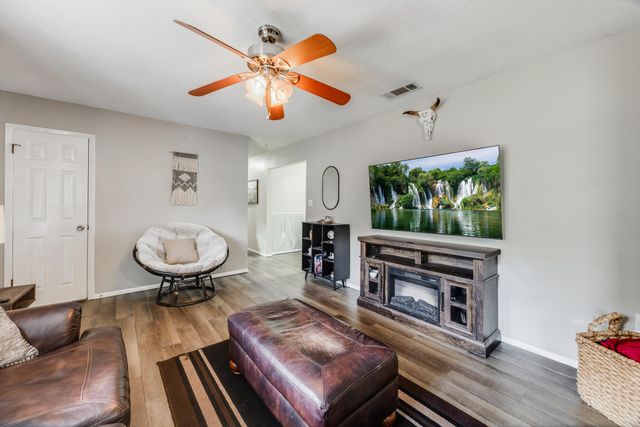 469 Stillwell Boulevard, Crestview, FL 32539