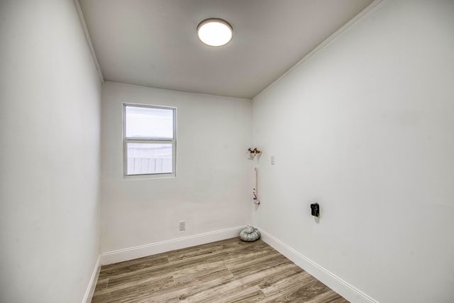 950 W 36th Street, Riviera Beach, FL 33404