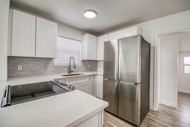 950 W 36th Street, Riviera Beach, FL 33404